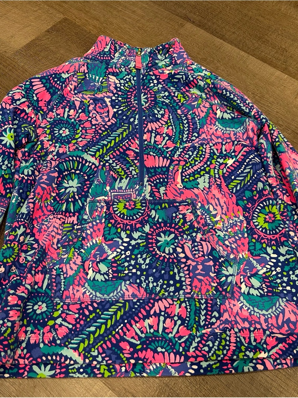 Lilly Pulitzer Girls size XL Skipper Popover in print Catch and Release